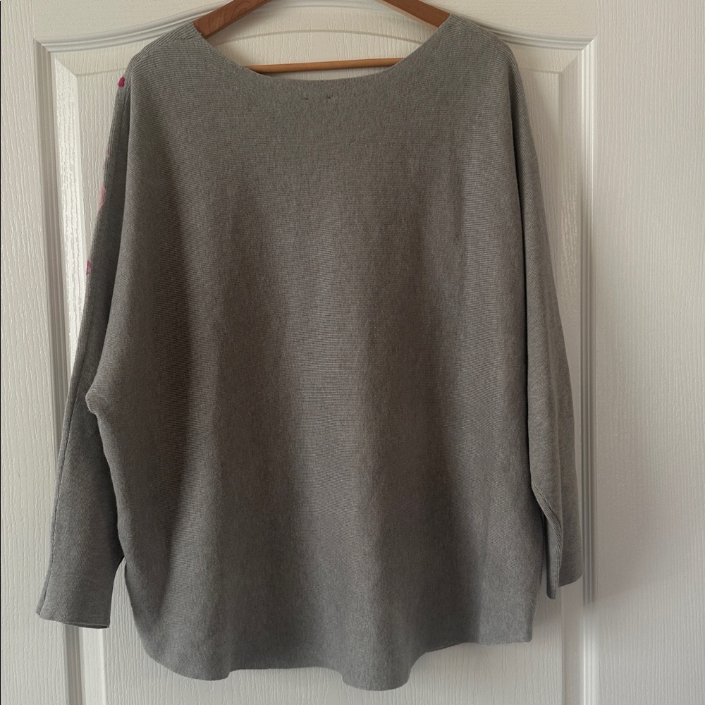 Aaeda Plus 1X Grey Felted Floral Print Long Slouchy Tunic Long Winter Sweater - Picture 4 of 4